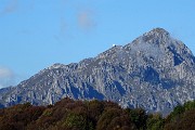 32 Zoom sul Monte Alben